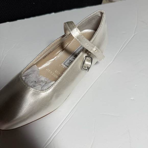 Touch Ups Jill White Ballet Flats Satin Size 10M NEW IN BOX Girls Mary Jane - Picture 3 of 12